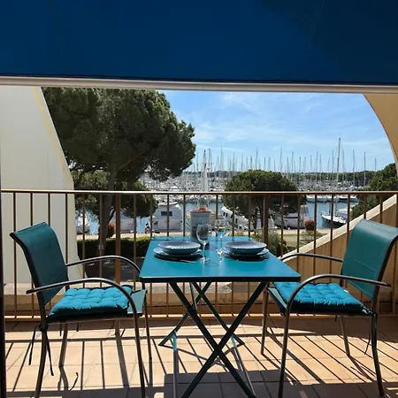 Tres Beau Studio A Port Camargue Superbe Vue Port *